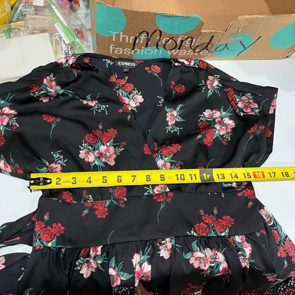 Express Black Rose Red Floral Peplum Tie Back Dark Floral Top Goth Whimsy Small - Picture 8 of 8